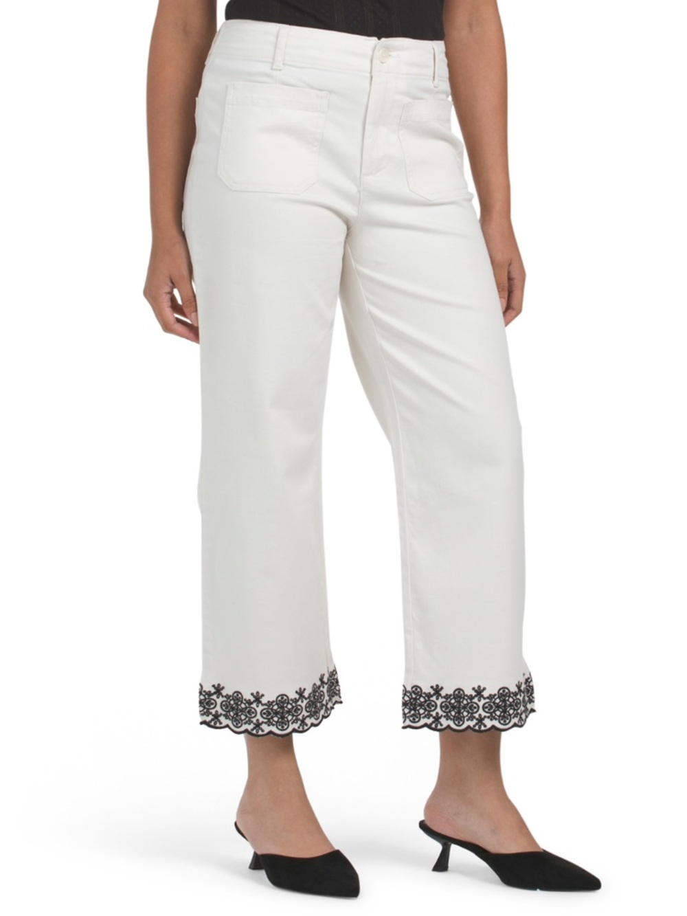 Worn Once! Bagatelle Women's White Cropped Jeans with Black Scalloped Embroidery